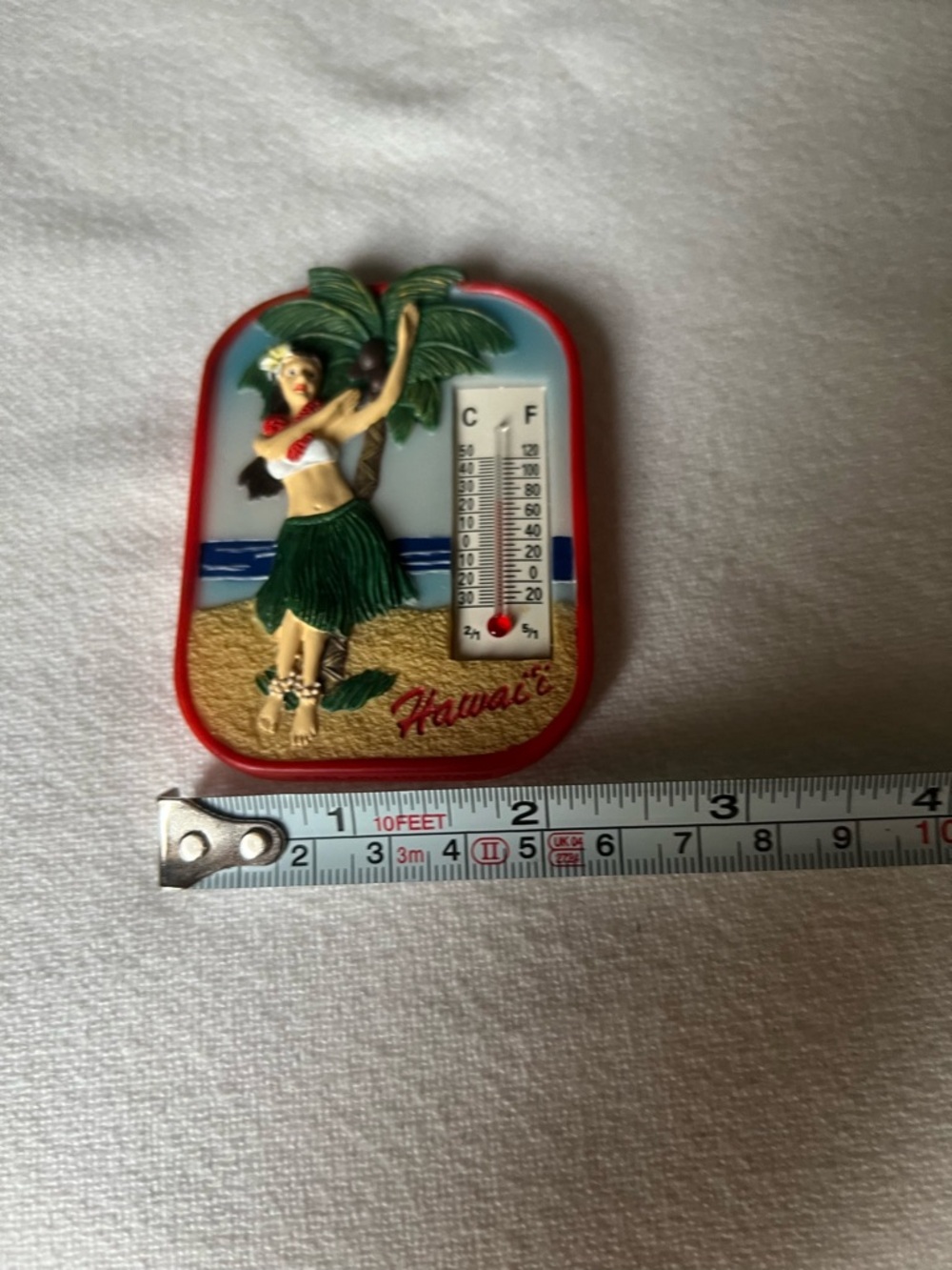 vintage-style, Hawaii-themed thermometer features a decorative hula girl - Picture 4 of 8